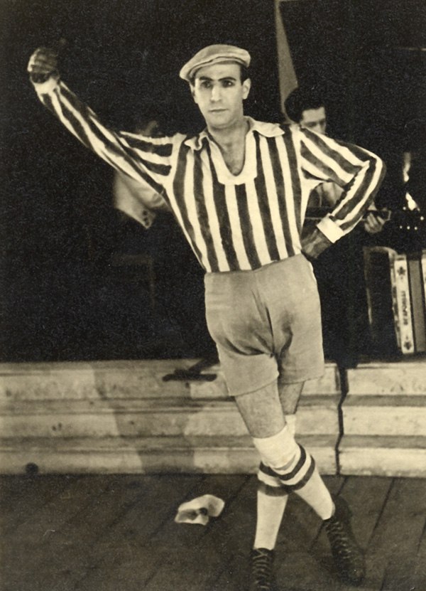 Frontbühne - Franz Antel Tormannszene